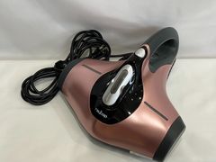 ふとん用ダニクリーナー　レイコップ