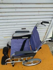KM-24-0701-02  【カワムラサイクル】介助用 軽量車椅子 ふわりす KF16-40SB