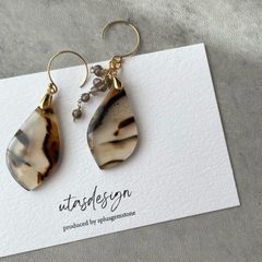 Pair cabochon