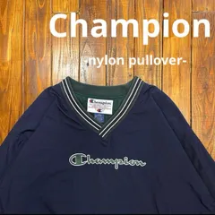 【Champion チャンピオン】ナイロンプルオーバー　90s 刺繍ロゴ
