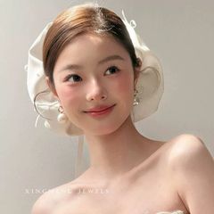 フラワー 花びら お花 シルバー 透かし 髪飾り ヘッドドレス ティアラ 成人式 前撮り 和装 ウエディング ブライダルアクセサリー シンプル 上品