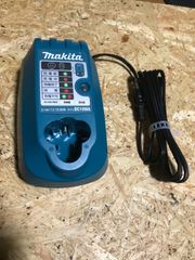 マキタ DC10WA 充電器