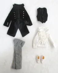 2025年最新】テヤン 服の人気アイテム - メルカリ