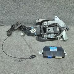 トヨタ純正 パワースライドドア ロックASSY 69200-V3020ドア - メルカリ