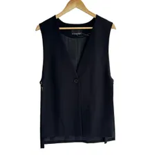 定価4.2万円【極美品】BLENHEIM ラッフルフリルジレ 黒 エムプルミエ 定価4.2【極美品】BLENHEIM ラッフルフリルジレ 黒 エムプルミエ