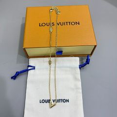 新品未使用 Louis Vuitton ルイヴィトン ネックレス エセンシャル V ペンダント