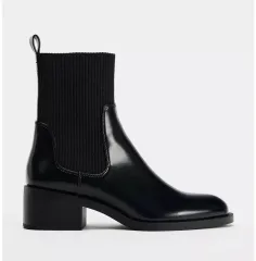✨新品未使用　タグ付き✨ZARA　チェルシーブーツ　サイドゴアブーツ　厚底　39 タグ付き新品☆ZARAのボリュームチェルシーブーツ☆45☆28.9cm