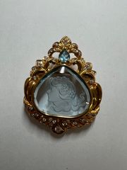 セール中‼️Wallace Chan 【ｳｫﾚｽ・ﾁｬﾝ】ブローチ　K18 ﾌﾞﾙｰﾄﾊﾟｰｽﾞ7.69/0.23ct ﾀﾞｲﾔ0.34ct 中古 鑑定書有