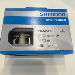 (箱潰れ)SIMANO SPD PEDALS/PD-M520 ホワイト