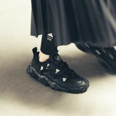 adidas by HYKE AH-002 XTA FL スニーカー ハイク