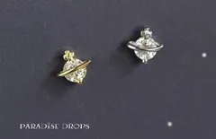 土星　ミニ　ピアス　小さい　小振り　シンプル　おしゃれ　天体　オフィス　K14