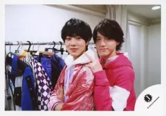 【中古】生写真(ジャニーズ) Sexy美少年/佐藤龍我・岩崎大昇/横型/「JOHNNYS’ King ＆ Prince IsLAND」グッズオフショット/公式生写真 