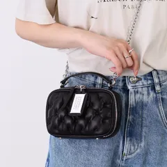 MAISON MARGIELA メゾン マルジェラ バッグ ハンドバッグ Glam Slam グラム スラム エンブロイダリー カメラベルトバッグ ミニ SB1WB0008 P6434 レディース ブラック 鞄