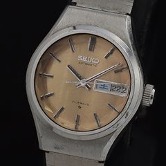 SEIKO5　セイコー5　機械式自動巻　1982年製　200632　デイデイト SEIKO5 セイコー5 機械式自動巻 1982年製 200632 デイデイト - メルカリ
