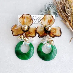 #906大ぶりピアス/花/ブラウン/ゴールド/秋冬/個性的/ハンドメイドピアス