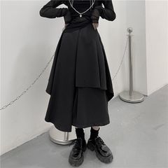 モード系　袴パンツ　薄手タイプ　レディース　ワイドパンツ　ゆったり