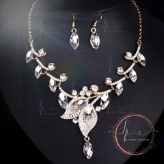 リーフクリスタル モチーフ クリスタルクリアー ゴールド  ウェディング パーティー ネックレス＆ピアスセット イベント 発表会 ブライダル 式典 舞台衣装アクセサリー ダンス アクセサリー パーティー