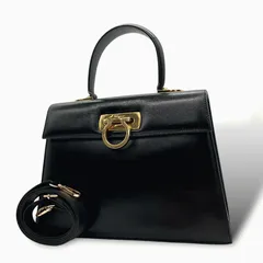 【Salvatore Ferragamo】フォーマルバッグ　ガンチーニ金具　黒 フェラガモガンチーニ 2WAYバッグ 黒 ゴールド金具 レディース