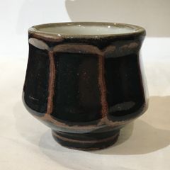 丹波立杭焼　俊彦窯　黒釉　面取　湯呑