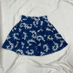 【未使用】MAJESTIC LEGON マジェスティックレゴン　レディース　スズラン柄スカパン　スカートパンツ　キュロット　サイズM ネイビー　花柄　薄手　ウエストゴム