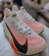 極々美品・最安値】NIKEエアズームアルファフライNEXT%2 プロト27.5