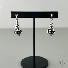 美品 ピアス♯8(両耳用) ジョージジェンセン/  シルバーのシンプルなデザインから、ゴールドにダイヤモンドが