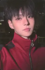 【中古】コレクションカード(男性) TREASURE/ヨシ(YOSHI)/裏面赤/CD「LOVE PULSE」(SPORTY VER.)ECサイト限定10種セット先着特典セルフィーフォトカード