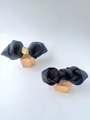 お揃いリボンのヘアクリップ