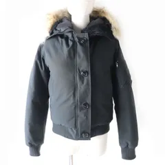 美品△正規品 CANADA GOOSE カナダグース 7967JL LABRADOR BOMBER ラブラドールボンバー ファー・フード付 ZIP ダウンジャケット 黒 S/P　e12-st30331-803のサムネイル
