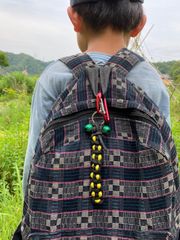 オニヤンマくん虫除けストラップ、ハチアブ避け。リュックにつけやすいパラコード編み