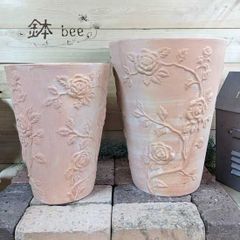 HMテラコッタシリーズ薔薇柄 植木鉢　中型・小型　１セット（2個）