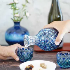 赤字覚悟！希少！骨董品！薩摩切子、徳利 赤字覚悟！希少！骨董品！薩摩切子、徳利 - メルカリ