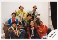 【中古】生写真(ジャニーズ) 関ジャニ∞/集合(7人)/横型・ソファ座り・ピース・両手パー・帽子・背景白/公式生写真