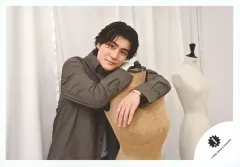 【中古】生写真(ジャニーズ) SixTONES/森本慎太郎/横型・上半身/「DREAM BOYS」グッズオフショット/公式生写真