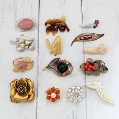ヴィンテージ ブローチ 花モチーフ リーフ 蝶々 木の実 パール 天然石 べっ甲 珊瑚 ゴールド シルバー まとめ 14個セット★アンティーク レトロ