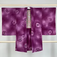 たんす屋 TANSU-YA 中古 リユース羽織 ヴィンテージ羽織 紫色 カジュアル 地紋織り 染め 宝物 袷 絹 未洗い 【身丈】95.5cm【裄丈】62.5cm MS3703