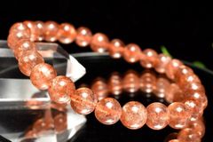 【１点物】インド産◇太陽の石 マイカサンストーン　7mm　ブレスレット _MA1181