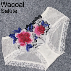 【新品タグ付き】Wacoal　ワコール　Salute　サルート　ショーツ　ボーイレングス　ローライズ　ヒップハング　M　ランジェリー　下着ㅤIV　アイボリー　花　刺繍ㅤ華やか　スワロフスキー　クリスタル　レース　プレゼント　ギフト