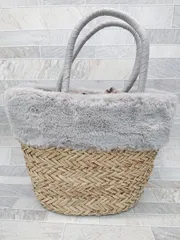 ◇ Actually アクチュアリー フェイクファー 巾着 かご ハンド バッグ ベージュ グレー レディース P  【1407260010005】