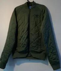 adidas(アディダス) レア 必須アイテム キルティング カーキ トラックトップス ジャージ ジャージ ジップアップ 90 ／ S