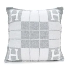 2026年最新】エルメス クッション アヴァロンの人気アイテム - メルカリ