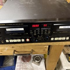 動作品】ディジタルコピー機能搭載プロ用ダブルDAT TASCAM DA-302