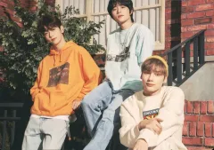 【中古】キャラカード [単品] スビン＆ボムギュ＆ヒュニンカイ(TOMORROW X TOGETHER) ミニフォトカード(2/3) 「2022 TOMORROW X TOGETHER FANLIVE MOA X TOGETHER」