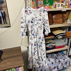 VIS ビス 花柄 シャツ ワンピース ホワイト  Fサイズ 5分袖 春夏活躍