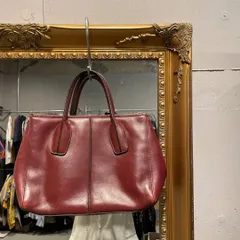 @　トッズ　Tod`s　バッグ　BAG　レザー　本革　赤　ボルドー　RED　ハンド　トート　A4　お呼ばれ　デート　オフィスカジュアル　食事会