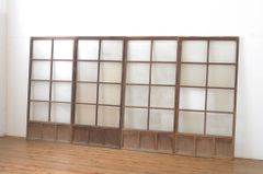 ▼現状販売▼ ガラス戸4枚セット アンティーク建具 シンプル 引き戸 4～7営業日前後で発送(※修理加工希望の方3ヶ月程で発送) R-064303
