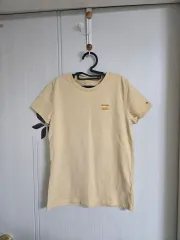 ほぼ新品 Tommy Hilfiger(トミーヒルフィガー) キッズ 8 税金 半袖T