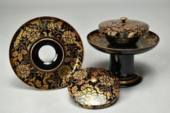 輪島塗　漆塗　金箔塗り　 額縁付属　三日月と一本木 輪島塗 漆塗 金箔塗り 額縁付属 三日月と一本木 - メルカリ
