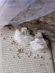 flower sparkle white