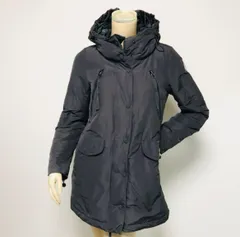 MONCLER★モンクレール・CLAYT レディース フード ワッペン付き ジップボタン比翼仕立て ダウンコート(0)レディースダウンジャケット 秋冬物 ブランド アウター ジャケット カジュアルのサムネイル